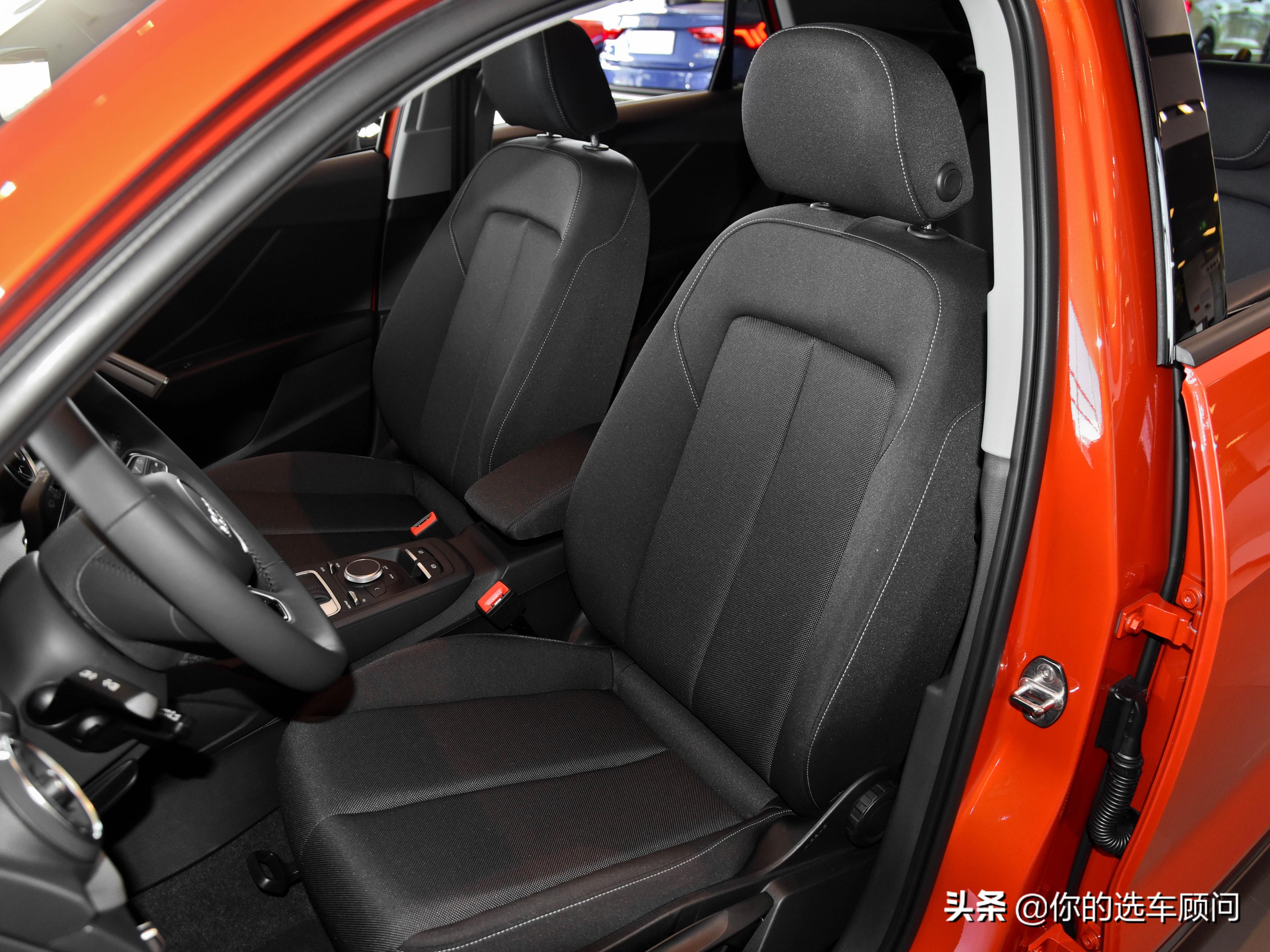 时尚代步新选新款奥迪q2l实车曝光,奔驰gla200和奥迪q2l哪个性价比高