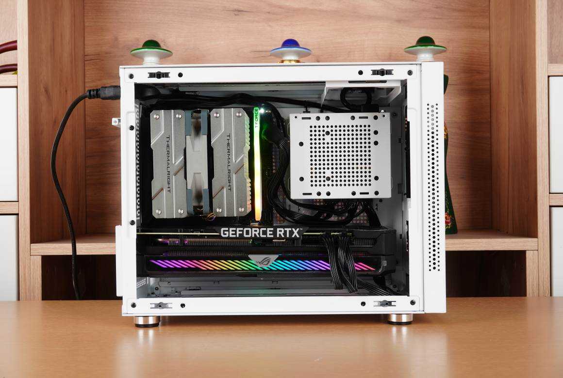 先马趣造最佳搭档，先马金钻650MSFX电源开箱拆解