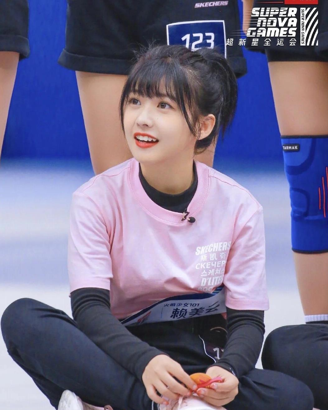 偏娃娃脸的女生长啥样,有什么特征的女生长大特别漂亮