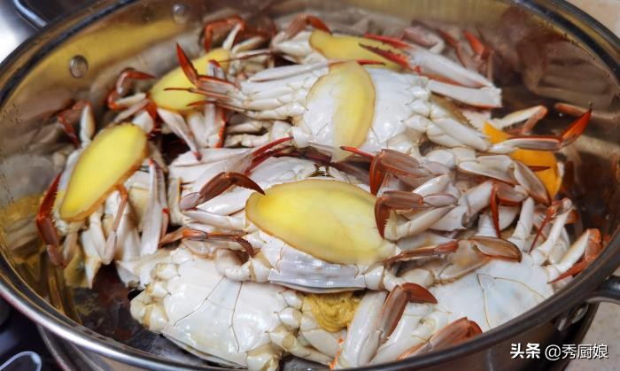 蒸螃蟹的正确蒸方法,蒸螃蟹不乱跑的技巧