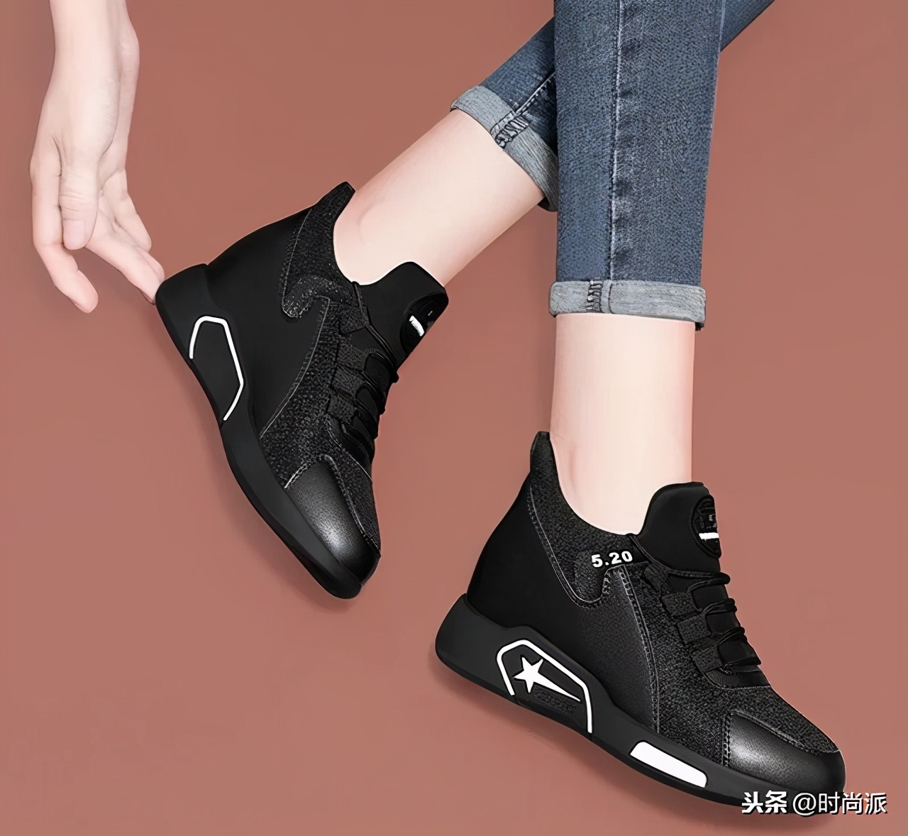 女人再怕冷,也不要穿皮靴,穿这款女鞋+暖暖裤,秋冬天也很美