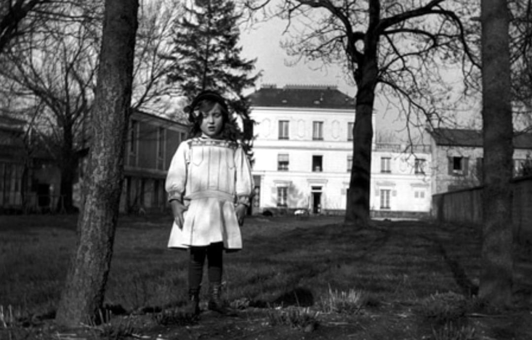 小布尔乔亚女性主义 (小布尔乔亚审美)