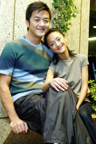 人前贵公子，人后“靠女人上位”？这5位男星，都曾被叫软饭男