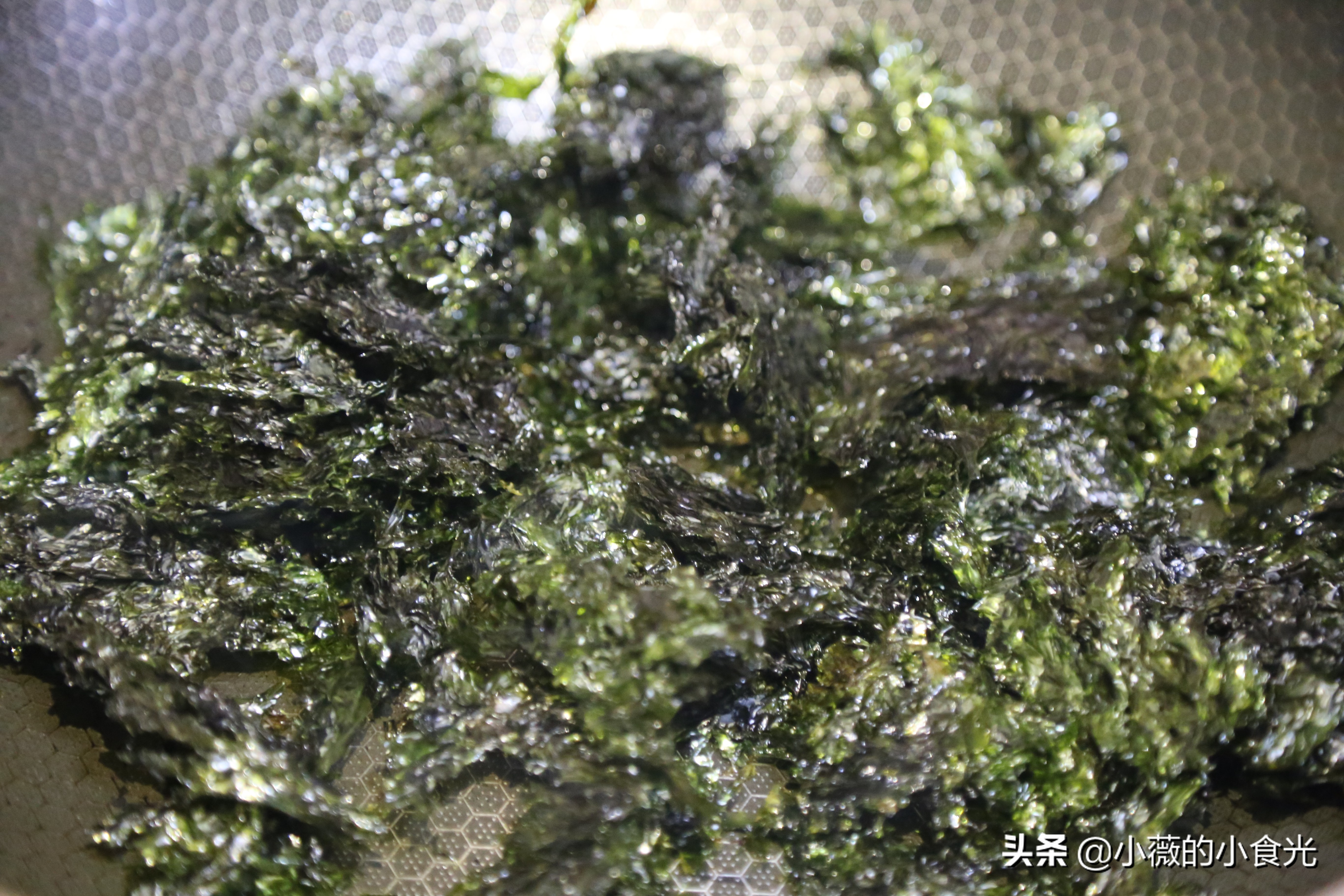 挑战用紫菜做酥脆美味、入口即化的海苔,在家几块钱5分钟就搞定
