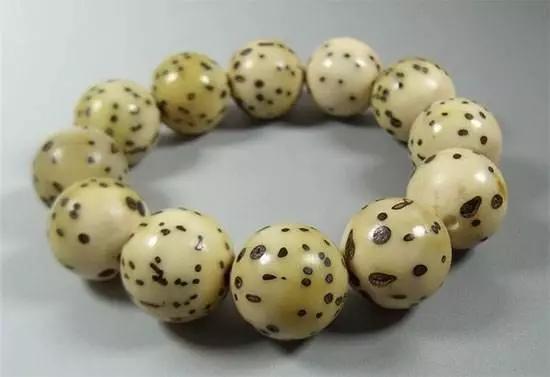 怎么挑选千眼菩提纹路,千眼菩提手串包浆后还能盘吗