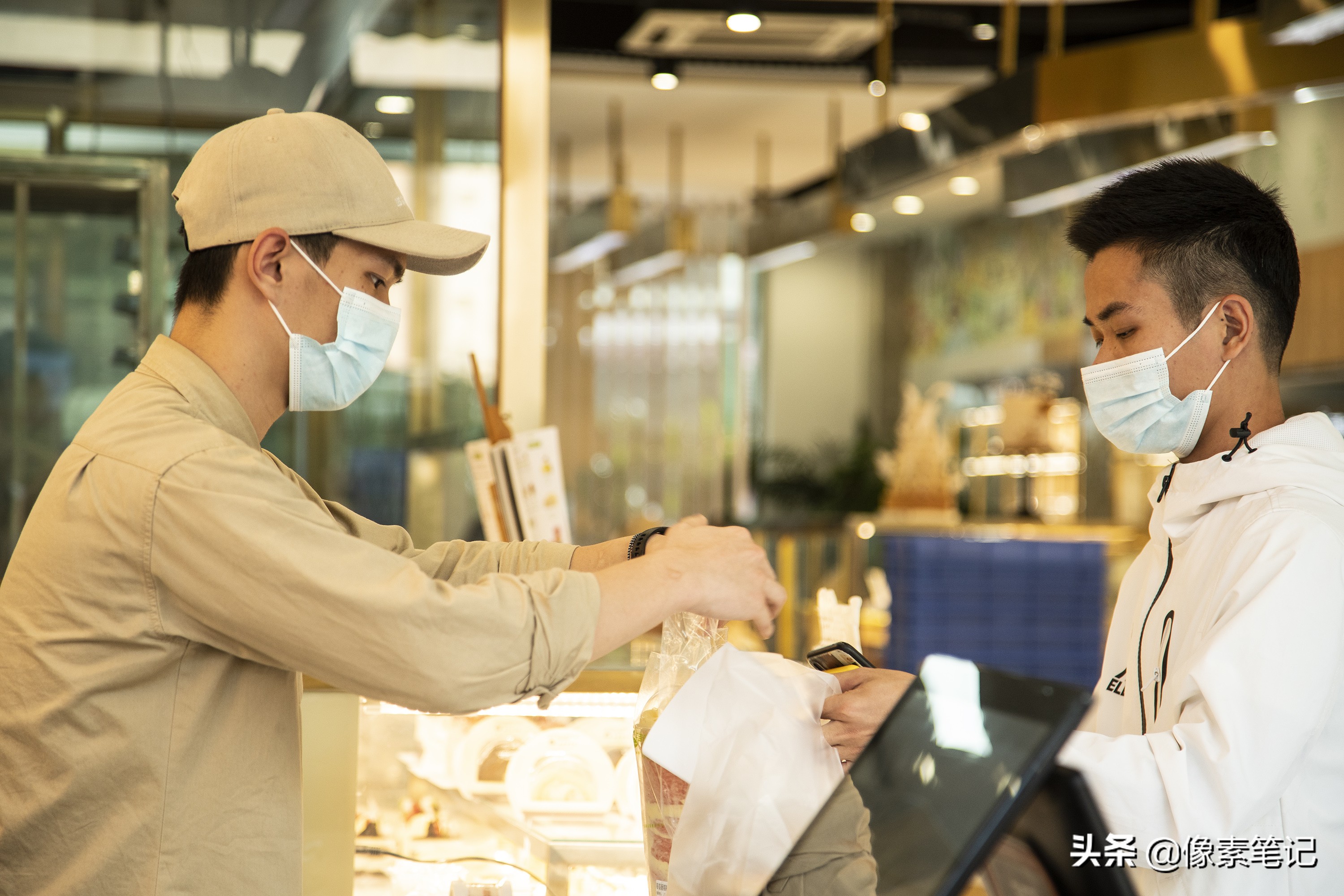 在广东最安静的蛋糕店，点一份无声外卖