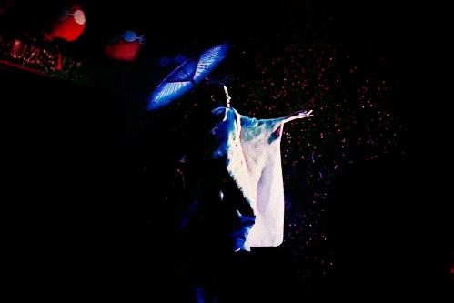 日本伞的文化特点,日本的伞和中国的伞