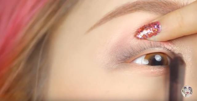 画眼线简单好看,画眼线要不要画下眼线