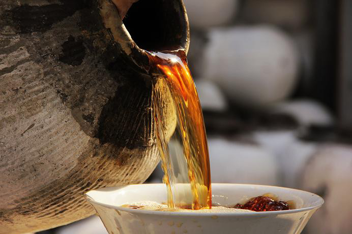 绍兴酒女儿红文化,绍兴女儿红酿酒有限公司的酱酒