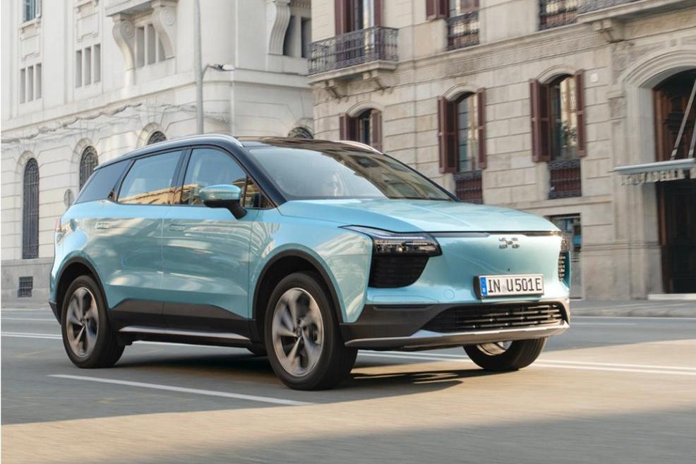 2021款爱驰u5即将焕新而来,爱驰u5新能源评测