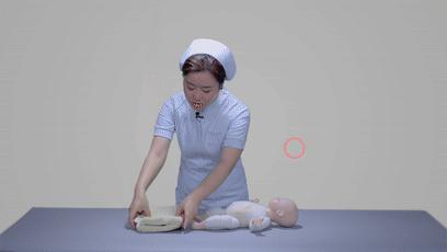 宝宝从高处摔下来没伤要去医院吗,婴儿从高处跌落摔到头危险期多久