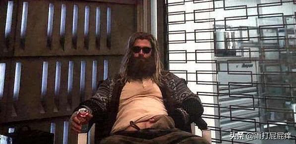 索尔恢复神力一拳轰趴浩克,为什么说索尔可以打响指