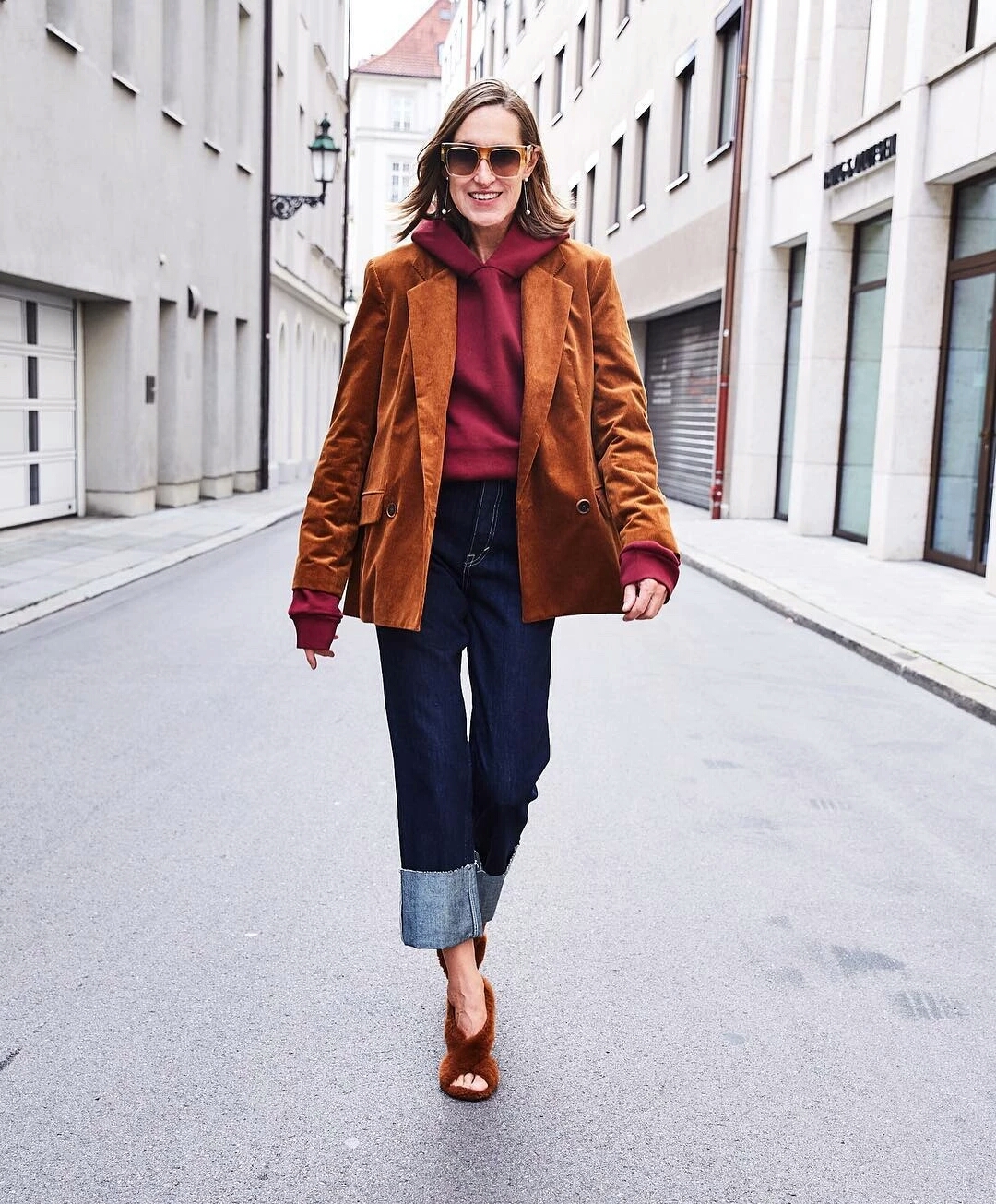 黑白灰穿搭适合什么肤色,黑白灰穿搭适合肤色