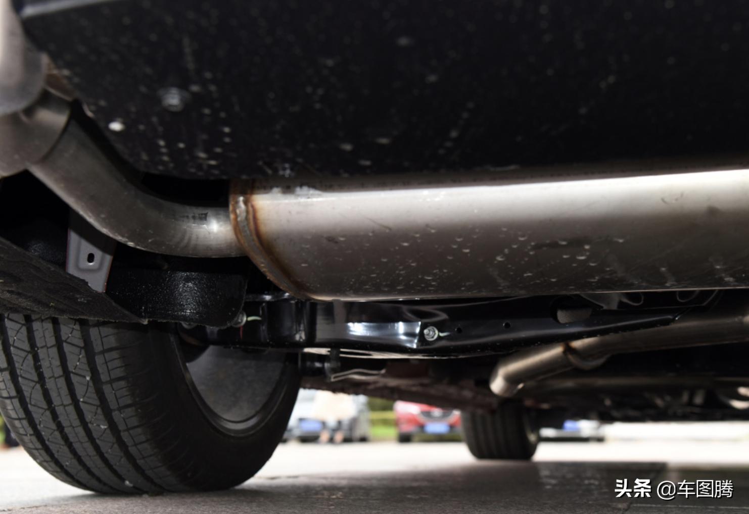 十万左右奔腾b70值不值得入手,新国民家轿全新第三代奔腾b70