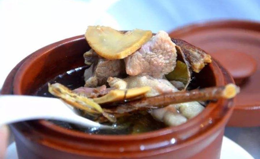 回南天湿气重煲汤,回南天祛湿四神汤