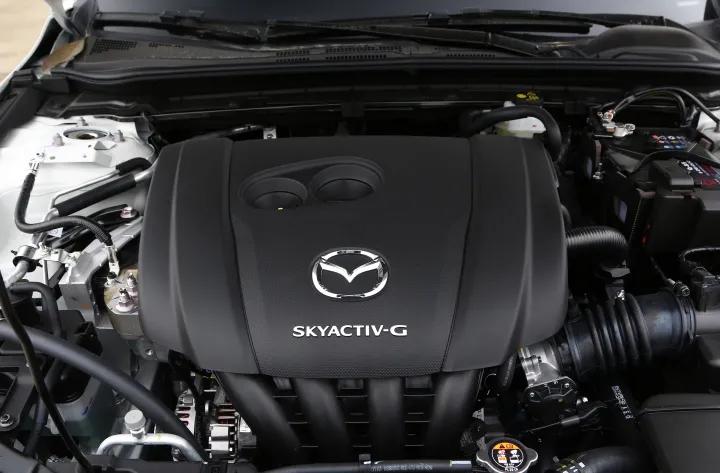 马自达3昂克赛拉2021款2.0质雅版,2022款马自达3昂克赛拉2.0落地价