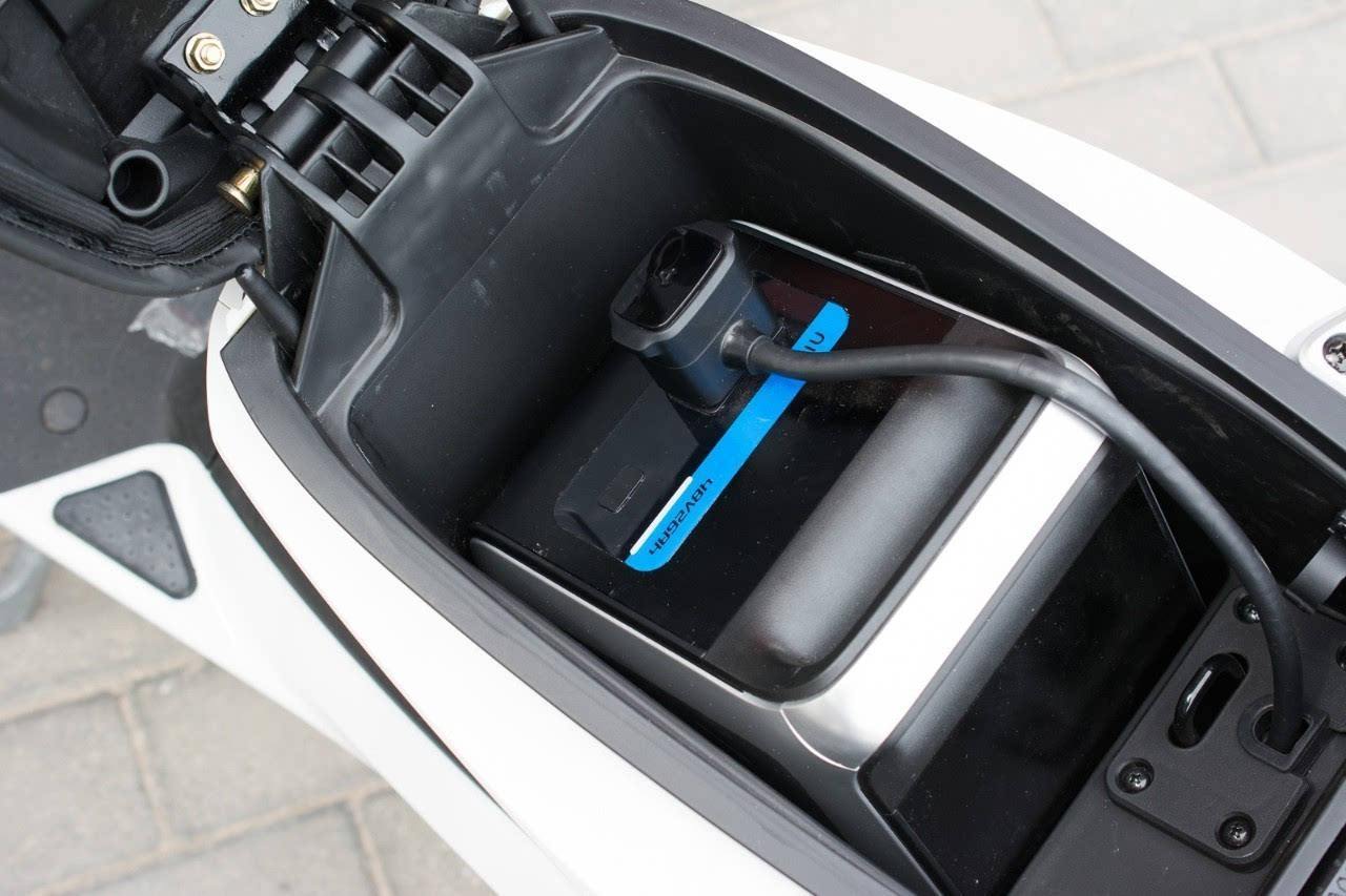 怎样解决电池续航短的问题,锂电池维持高续航能维持几年