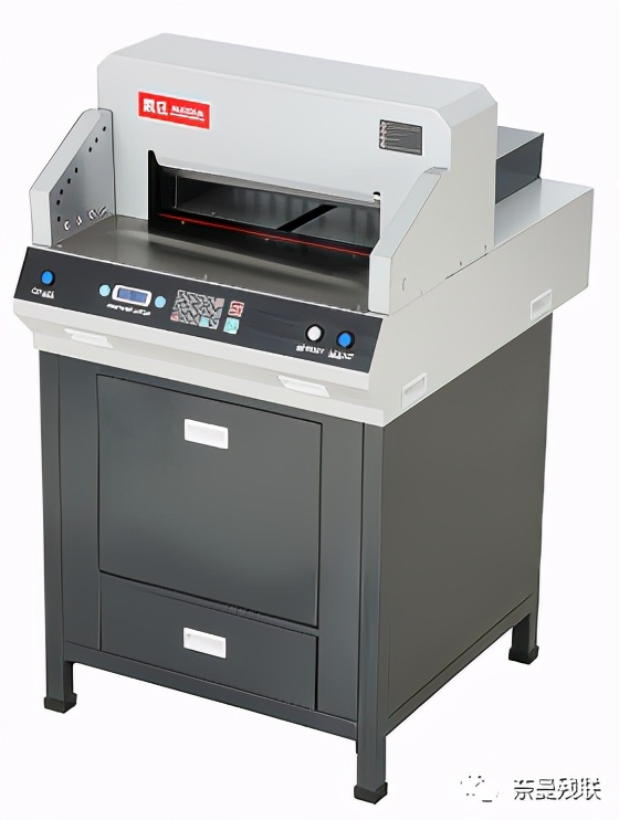 【关注】这个车间不一样,彩印,找TA→