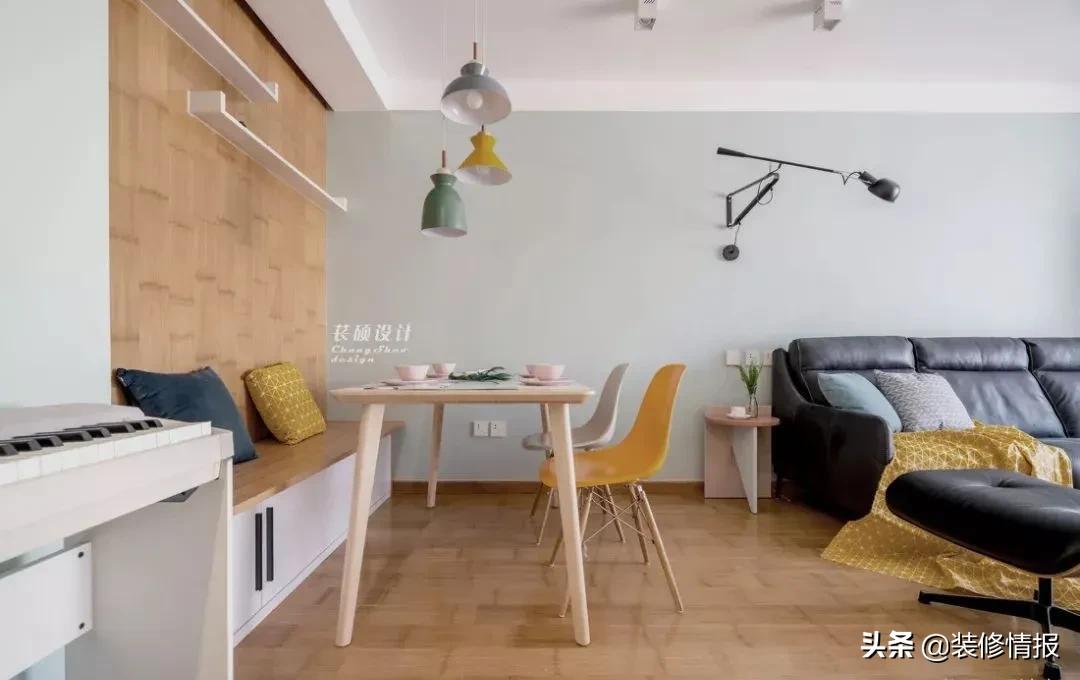 进门就是客餐厅一体卡座设计,餐厅全卡座设计效果图