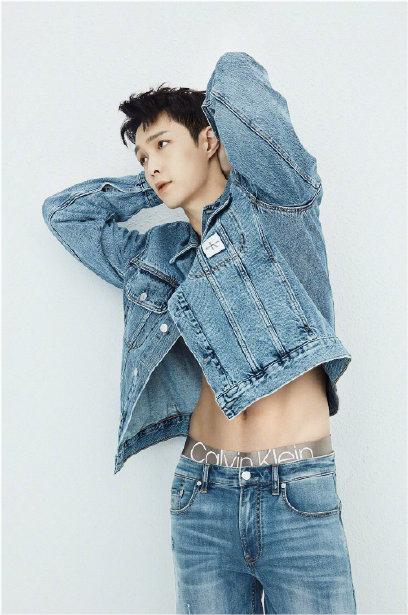 张艺兴半裸出镜遭质疑？CK声明：想说什么就说什么