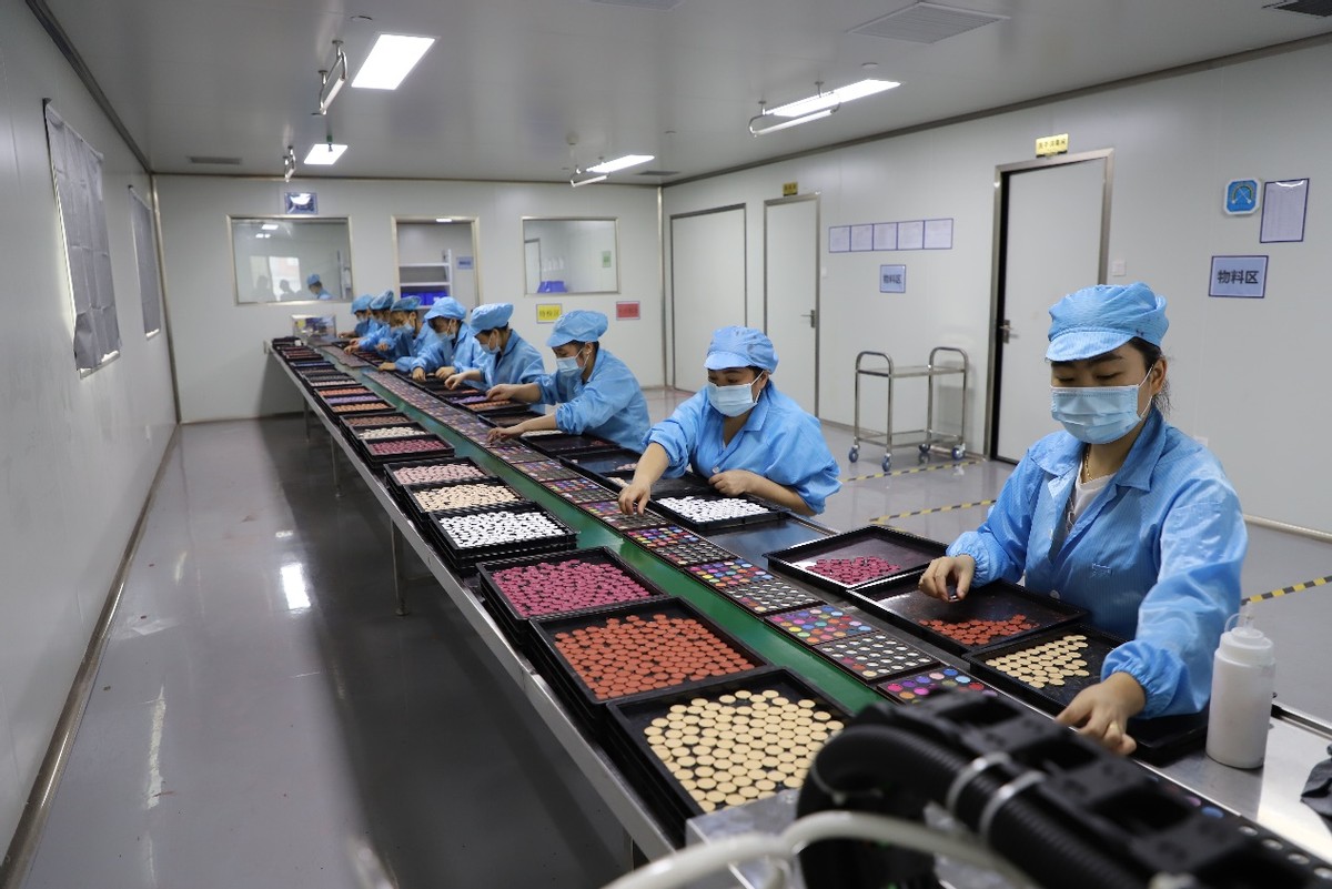 掘金2万亿大美业1688携百万“无名厂”数字化跃迁