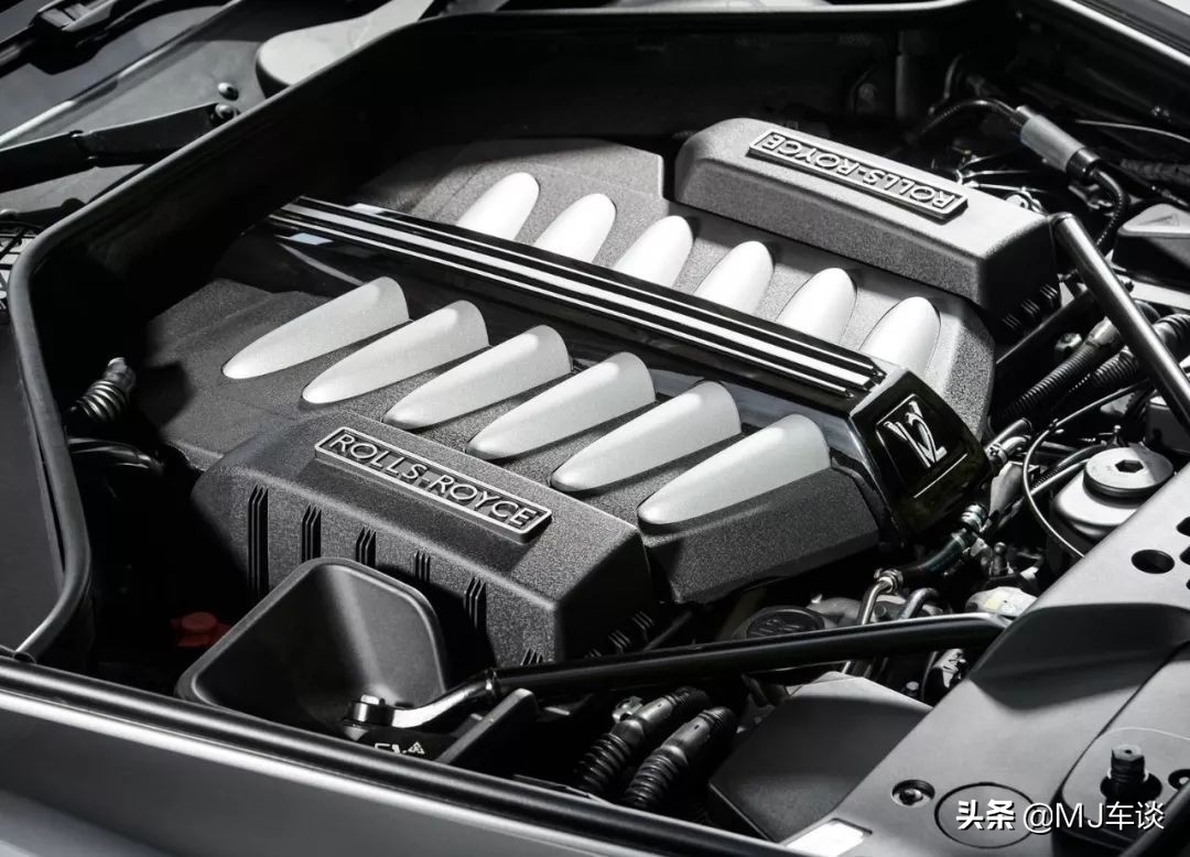 亲身体验劳斯莱斯,300多万的豪华堡垒开起来是什么感觉?