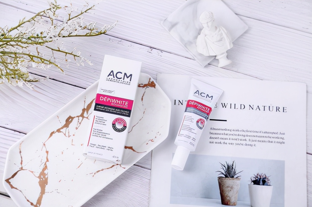 淡斑产品推荐李佳琦测评,爱诗魅亮肤淡斑精华霜李佳琦测评