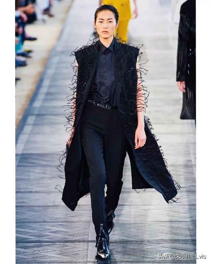 拒绝Coach算什么？看完刘雯的*服私**就知道她有多刚