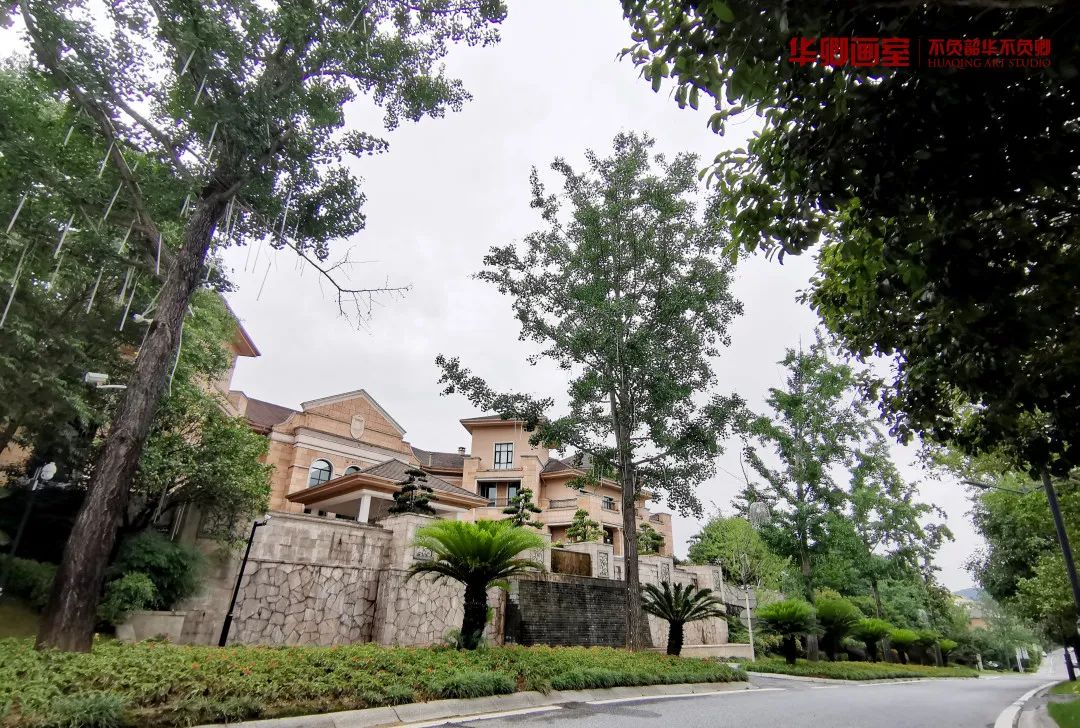 北京华卿画室一月多少钱,在北京华卿画室参加美术培训好吗