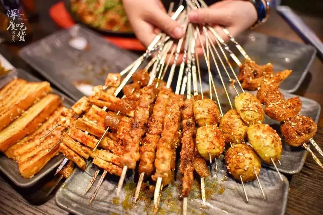 在柳州一千块钱能吃什么,15元在柳州能吃什么