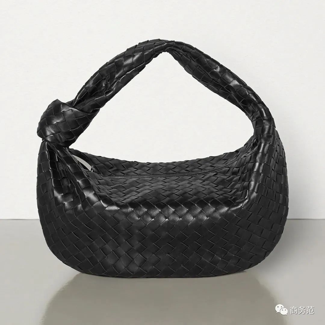 今年最火的22只腋下包,2022年最火腋下包