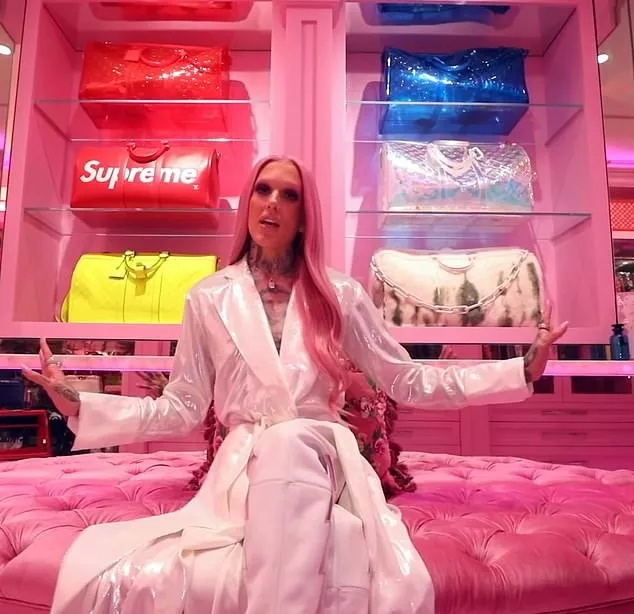 香奈儿磨刀、爱马仕砌墙,J姐的衣帽间戏可真多