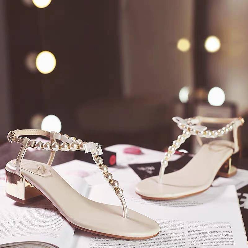 百搭高端鞋小巧玲珑精致优雅高贵,优雅珍珠点缀的渔夫鞋