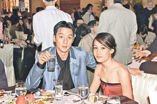 娱乐圈cp甜蜜细节,盘点周五夜放克甜蜜的cp