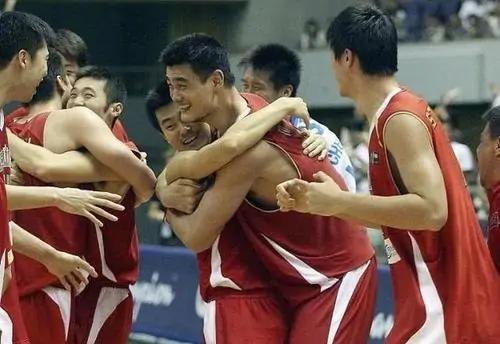 姚明简介和他的故事,姚明人生故事