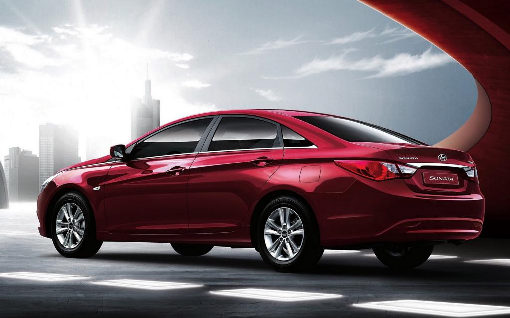 起亚k5混动和索纳塔9混动哪个好,起亚k4与5系