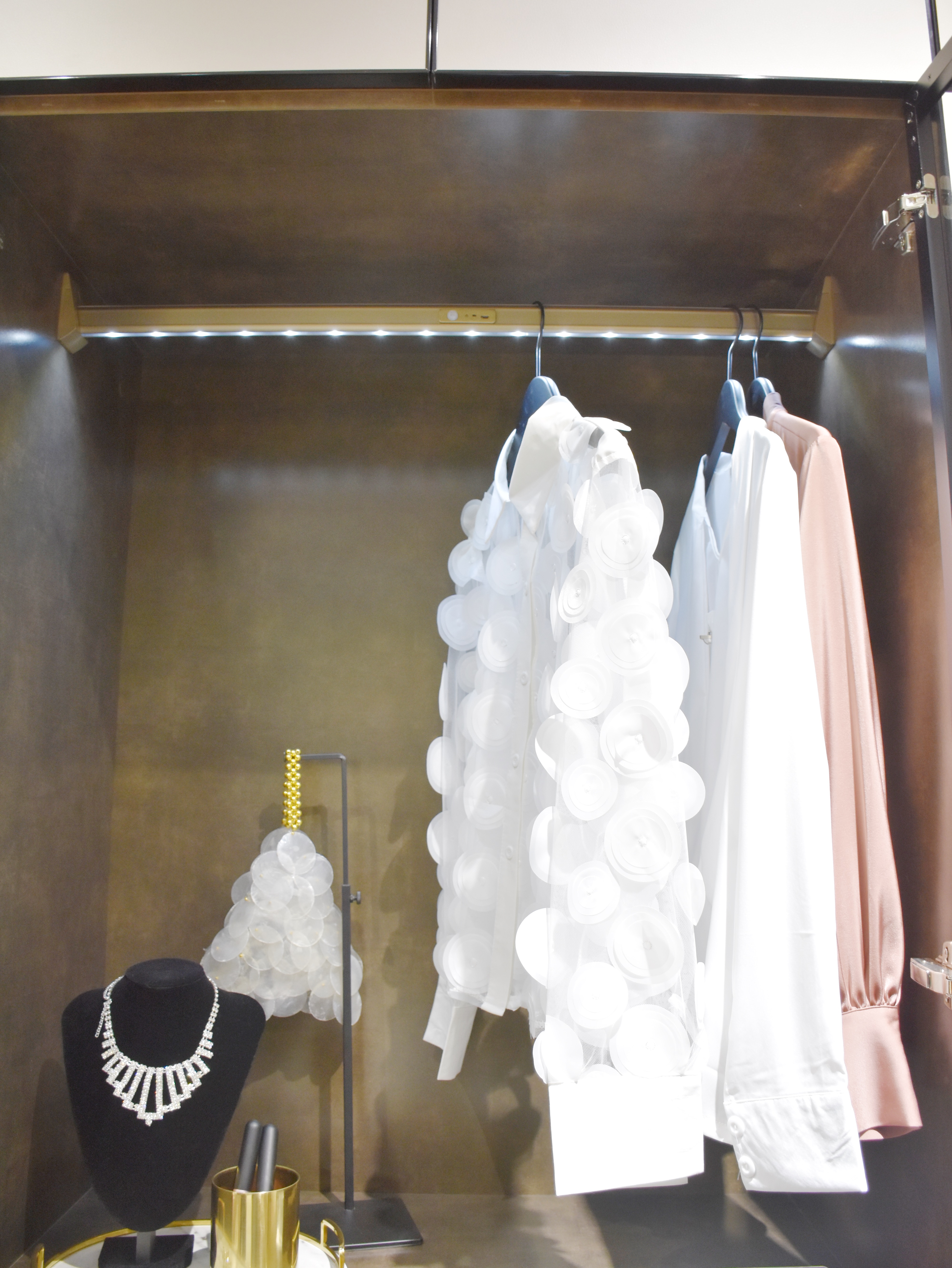 卧室定制衣柜怎么布局最实用,房子装修卧室衣柜怎么设计