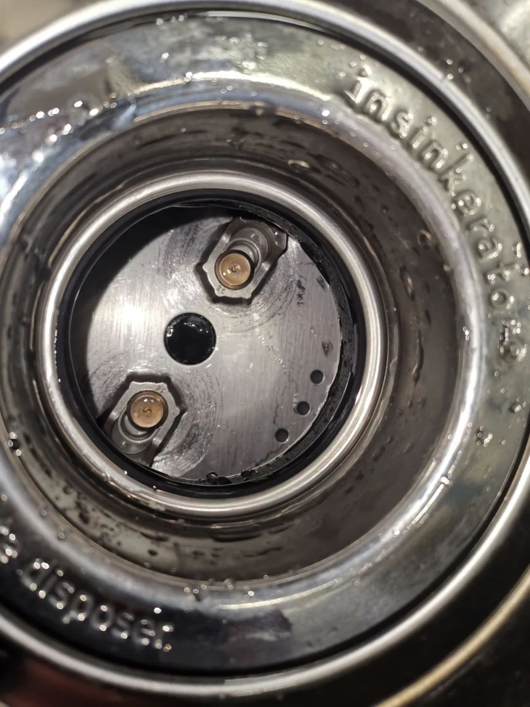 垃圾处理器交流和直流电机哪个好,垃圾处理器直流电和交流电的区别