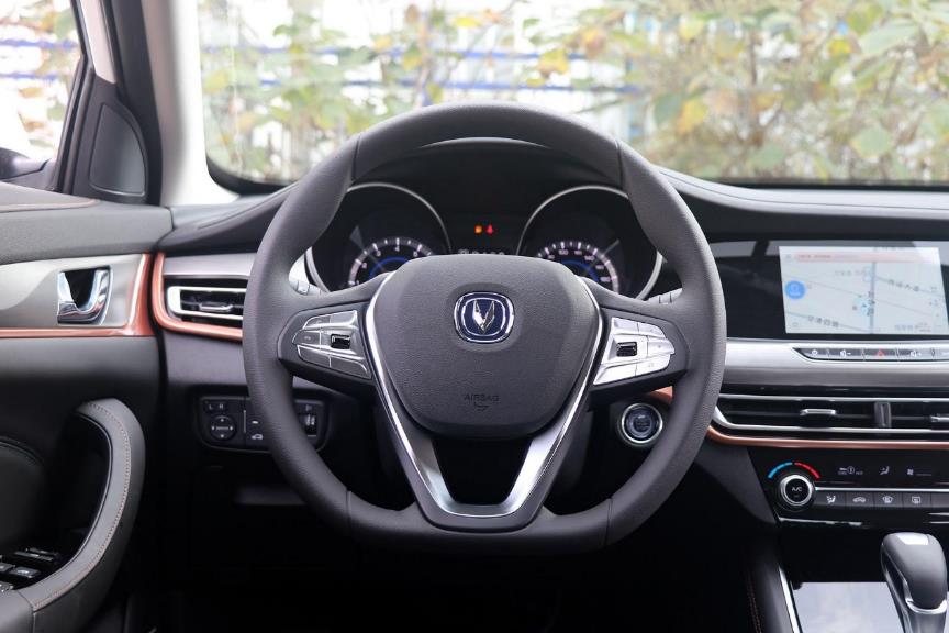 长安逸动7万元左右的车,最新上架18年逸动xt