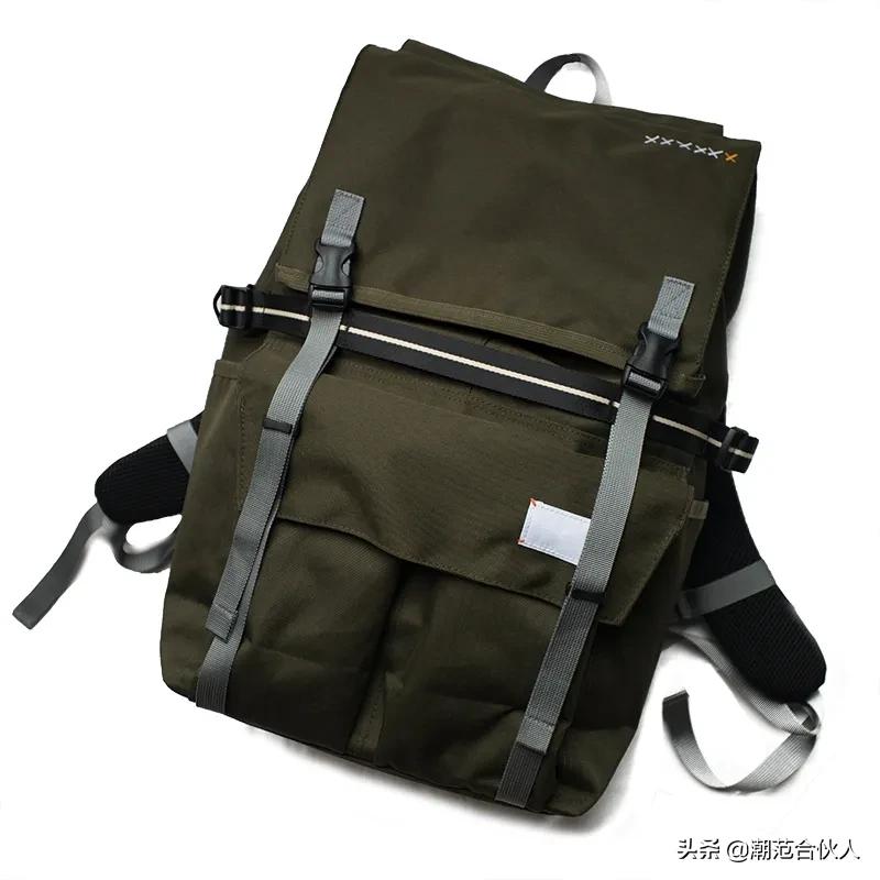 终于开学了！500块能买到哪些巨好看的新书包？