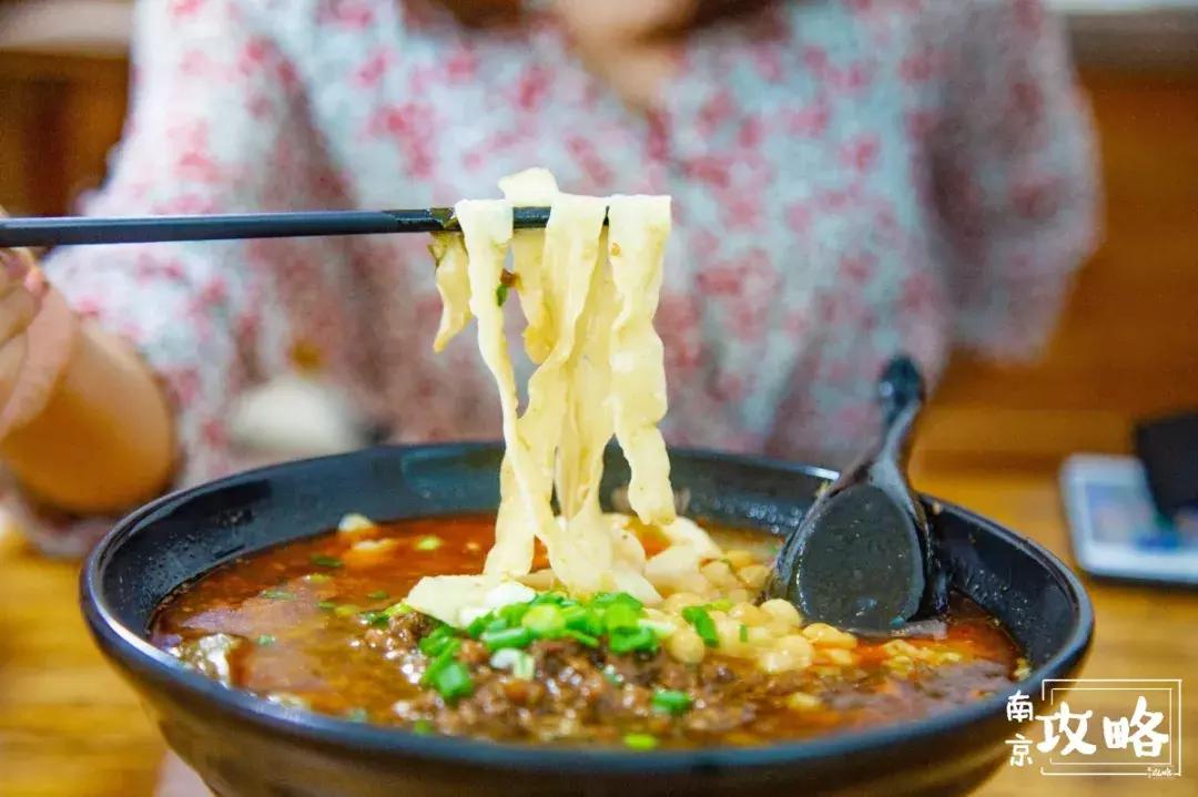 慧园里，南京城中，时光交错的角落