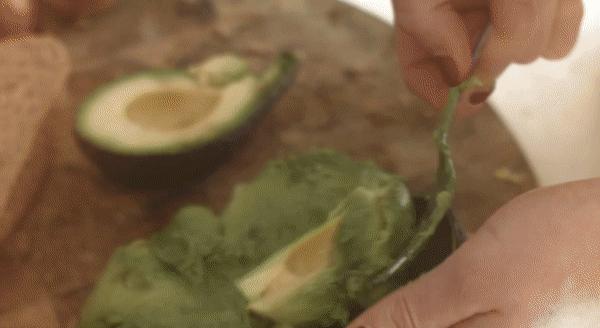 牛油果是坏了吗,牛油果几十年前