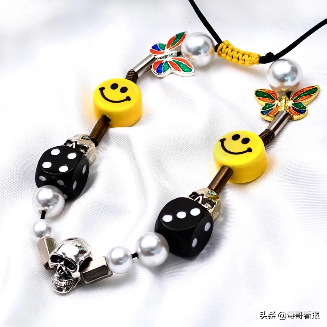 搞定这3类首饰，让你的穿搭脱颖而出