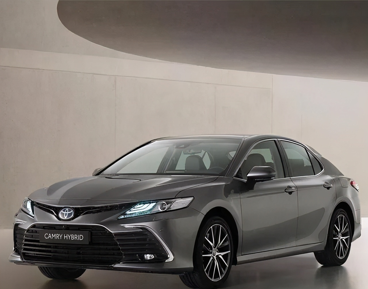 凯美瑞销量超过迈腾,凯美瑞值不值得买有什么优势