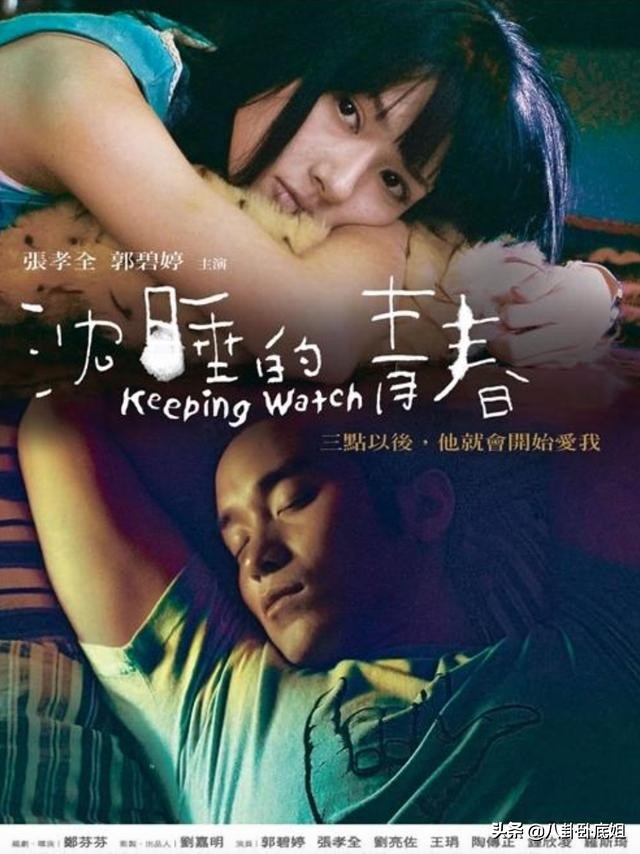 女明星风光不在，肩扛手拎留守的豪门孕妻挺大肚子出街面容憔悴