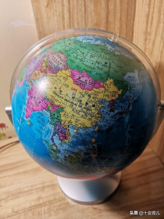 如何教孩子认识地球仪,怎样教小朋友认识地球仪知识