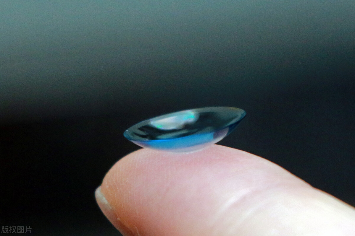 大家给孩子配哪种角膜塑形镜,10岁500度近视戴角膜塑形镜管用吗