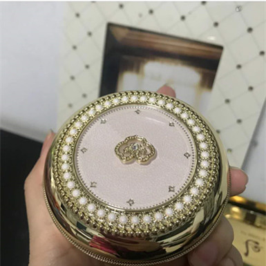 爱敬气垫和雪花秀气垫哪个好,韩妆气垫遮瑕哪个好