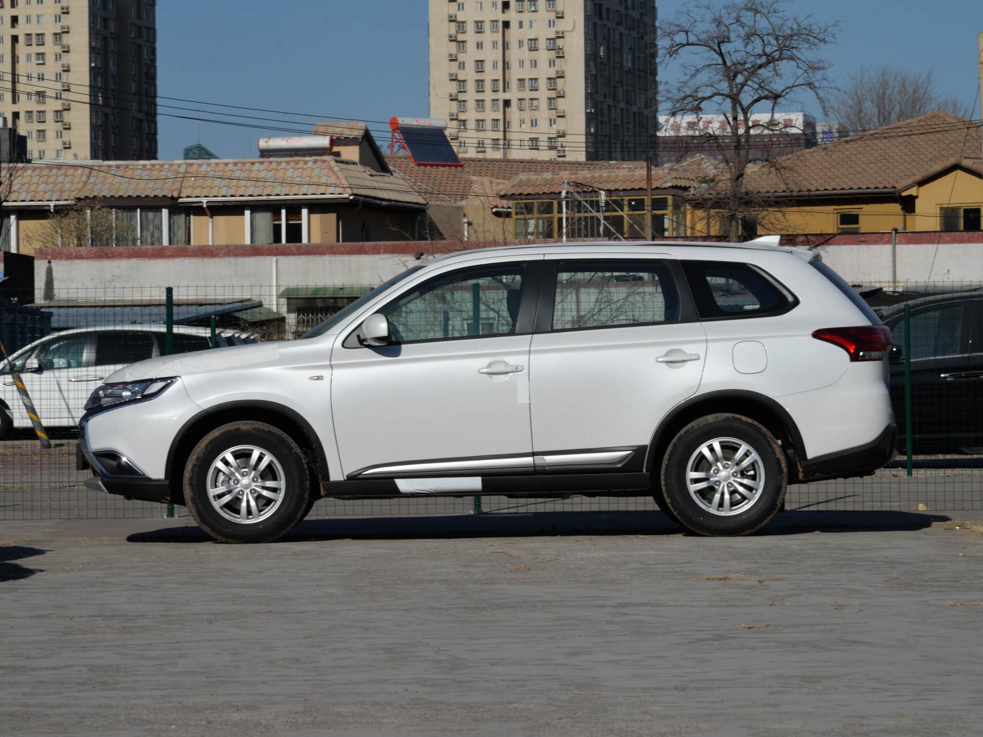 三菱最传奇的车,三菱最强大七座suv车型