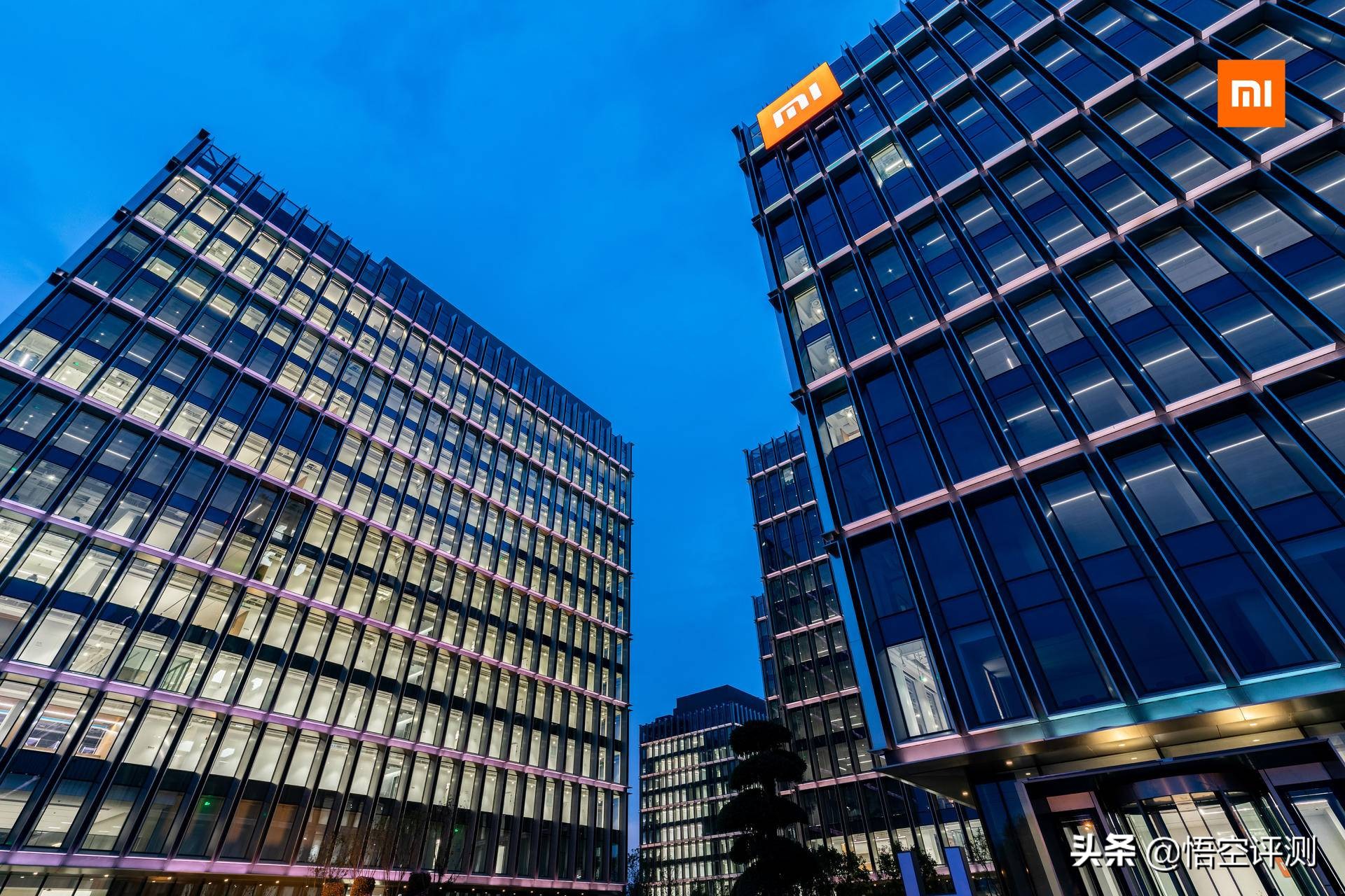 国货之光央视点评,当代中年人对国货之光的看法